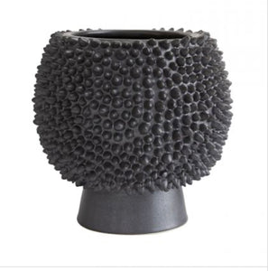 Dara Vase in Black - COMO Life