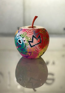 'Queen B' Graffiti Apple - COMO Life